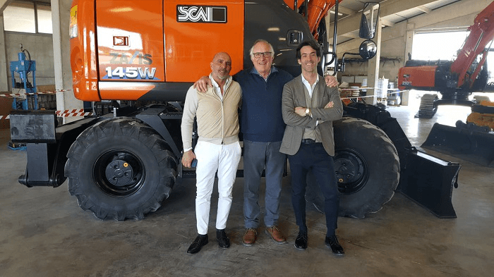 Due nuovi escavatori per il Consorzio di Bonifica 6 Toscana Sud