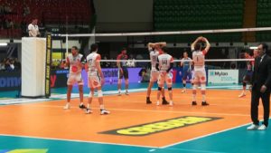 La Emma Villas Siena non si rialza più, contro Monza finisce il sogno