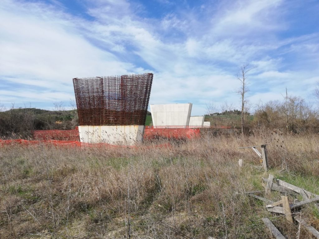 Pilastri incompiuti sulla Siena-Bettolle: si aspetta la gara d'appalto