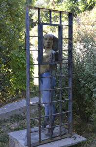 Donna in cammino: Siena dedica una grande mostra antologica ad Alberto Inglesi