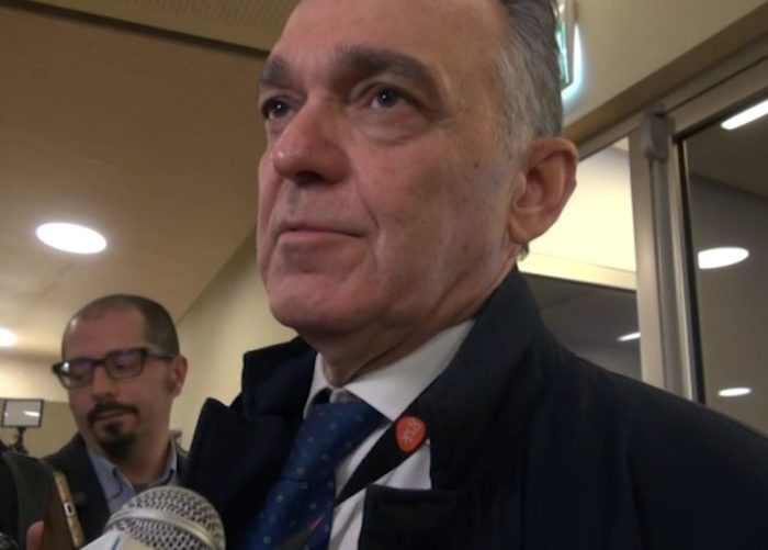 Regione Toscana, Rossi firma la nuova ordinanza: "Percorsi certi per tamponi e test"