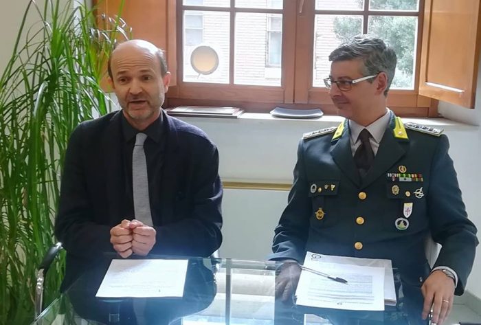 Verifiche reddito familiare studenti, protocollo d'intesa tra Universit&agrave; per Stranieri e Guardia di Finanza