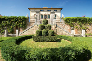 Matrimoni civili, il Comune apre alla villa di Vicobello come nuova location