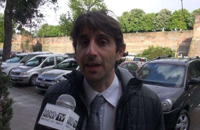 Unicredit, Donzelli (FdI): "Da Padoan e PD gioco delle tre carte"