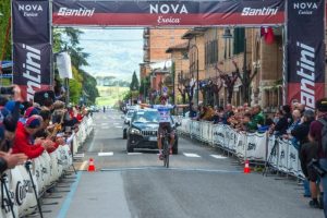 Festa di colori a Buonconvento per Nova Eroica