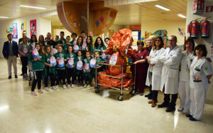 Doni e uova di Pasqua ai piccoli pazienti del Dipartimento Materno Infantile da parte della Polisportiva Mens Sana e Pam Panorama