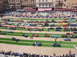 Mille Miglia di gusto in Piazza del Campo con la degustazione dei prodotti tipici senesi