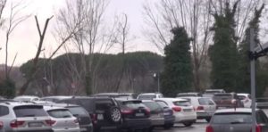 Nuove tariffe per i parcheggi del'ospedale: prima ora gratuita