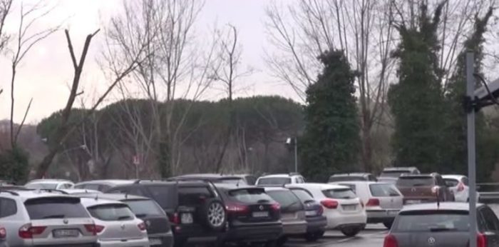Nuove tariffe per i parcheggi del'ospedale: prima ora gratuita