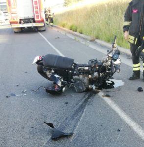 Morto il motociclista coinvolto nell'incidente sulla strada 429 bis