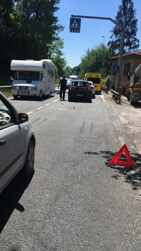 Incidente sulla Ss Levante, traffico in tilt