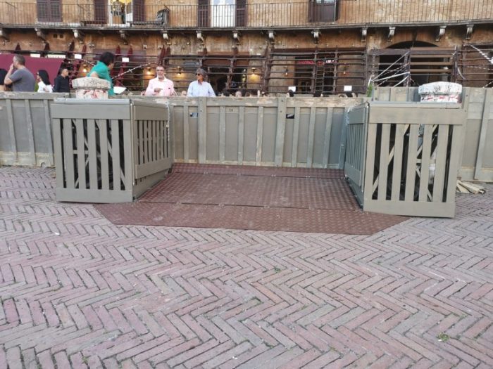 Montati in Piazza i nuovi varchi meccanizzati