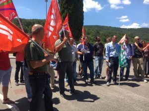 I licenziati Gsk a Scaramelli: "La sua solidariet&agrave; la rispediamo al mittente"