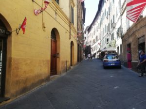 Rissa in via dei Rossi, il Comune sospende le attività. Si valuta il daspo urbano