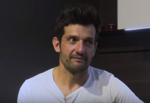 Carburo corona il suo sogno d'amore con Anna e si sposa