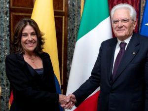 Visita dell'ambasciatrice della Colombia in Italia a Siena per il Palio