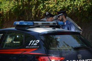Al volante sotto l'effetto di droghe leggere e alcol, controlli sulla Cassia