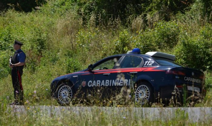 Violenze su moglie e figlia, divieto di avvicinamento per un ingegnere 53enne