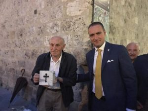 La Contrada dell'Aquila ripristina la pietra di Niccol&ograve; Borghesi ai Quattro Cantoni