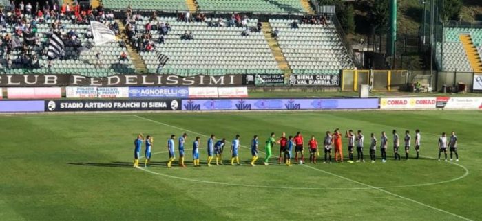 Robur, brutto ko al Rastrello: Carrarese corsara vince 0-2