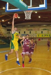 Costone, vittoria di rabbia su Livorno: finisce 73-64