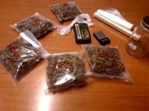 Spaccio di droga, Polizia arresta 47enne con mezzo chilo di marijuana