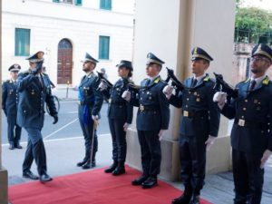 Il generale di corpo d'Armata Galdino fa visita alle fiamme gialle senesi
