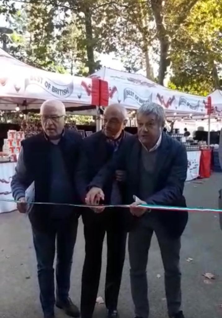 Ha inizio oggi il ''Mercato Europeo del commercio ambulante''