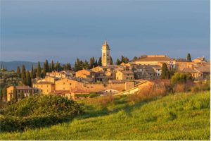 Aggressione e rapina a San Quirico d&rsquo;Orcia: uomo investito dai malviventi in fuga