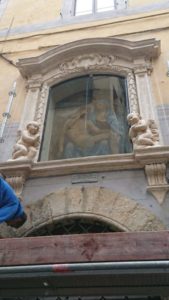 Arte degli Speziali della Contrada della Pantera inaugura il restauro della Madonna del Corvo