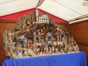 Si accende il Villaggio di Natale a Siena. Viaggio inaugurale del trenino elettrico