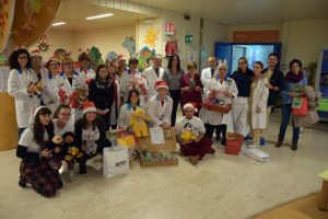 Dipartimento donna e bambini: festa di Natale dell'Avo e doni offerti dalla scuola Tozzi