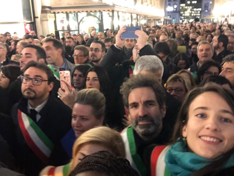 Comune di Siena in piazza a Milano a sostegno di Liliana Segre
