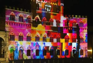 Spettacolo in Piazza del Campo con la prima proiezione di videomapping
