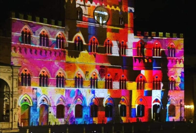 Spettacolo in Piazza del Campo con la prima proiezione di videomapping