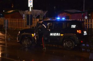 Fa irruzione in casa e tenta di violentare una ragazza: arrestato 19enne