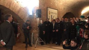 Gli auguri del sindaco alla citt&agrave;: "Dobbiamo imparare ad essere diversi dagli altri e ritrovare quell'eccellenza sopita dall'agiatezza"