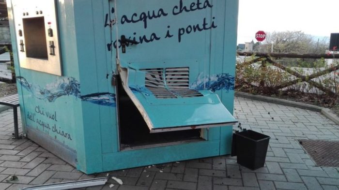 Furto con scasso alla "Casa dell'acqua"