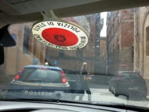 Immigrazione clandestina e prostituzione: scoperte due case d'appuntamenti a Siena