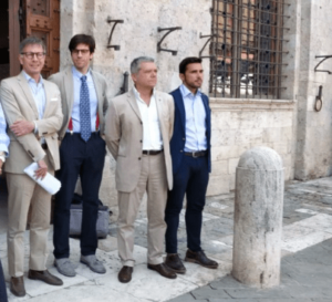 Polemiche sull'iniziativa di Fusaro e attacchi alla portavoce del sindaco, la Giunta risponde: "E' una vergogna"