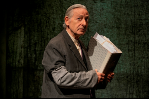 Fallimento prova di grandezza: Leo Gullotta ai Rinnovati con &ldquo;Bartleby, lo scrivano&rdquo;