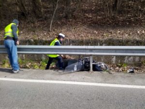 Incidente in viale Europa, moto finisce fuori strada