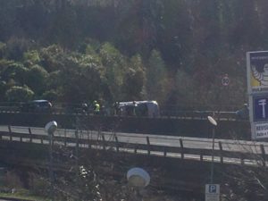 Chiusa la tangenziale: auto ribaltata presso l'uscita di Siena Ovest