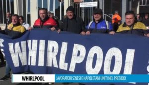 Crisi Whirlpool, lavoratori senesi e napoletani uniti nel presidio