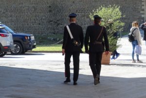 Evade dai domiciliari, 24enne arrestato finisce in carcere