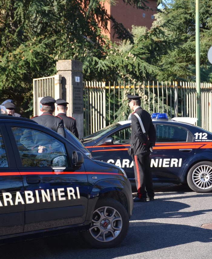 Maltrattamenti ed estorsioni, la nonna lo denuncia: due anni di carcere per un 23enne