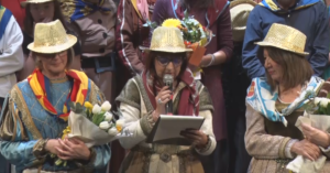 "Salviamo le favole", successo per la commedia delle donne di Contrada