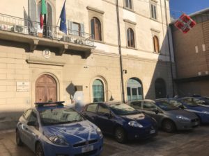 Violenze e abusi sull'ex compagna, divieto di avvicinamento per un 20enne di Poggibonsi