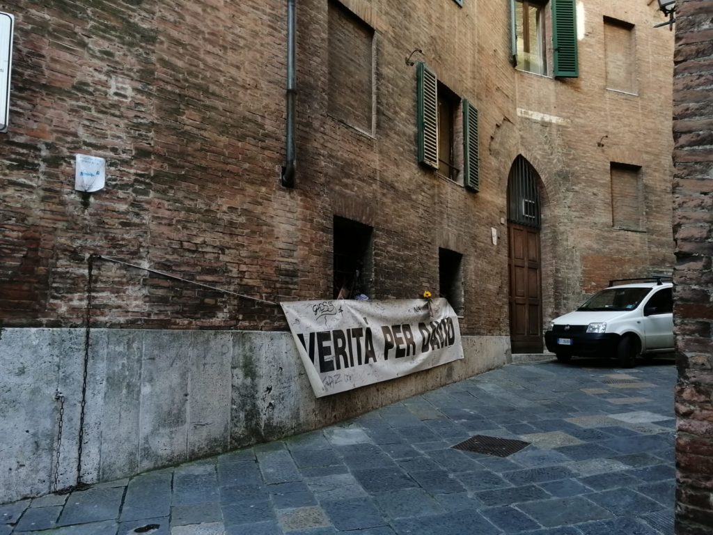 7 anni dalla morte di David Rossi. L'avvocato Pirani: "Stiamo lavorando per acquisire elementi che portino alla riapertura"