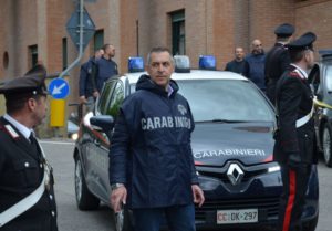 Carabinieri arrestano 33enne per rapina, pronta l'estradizione